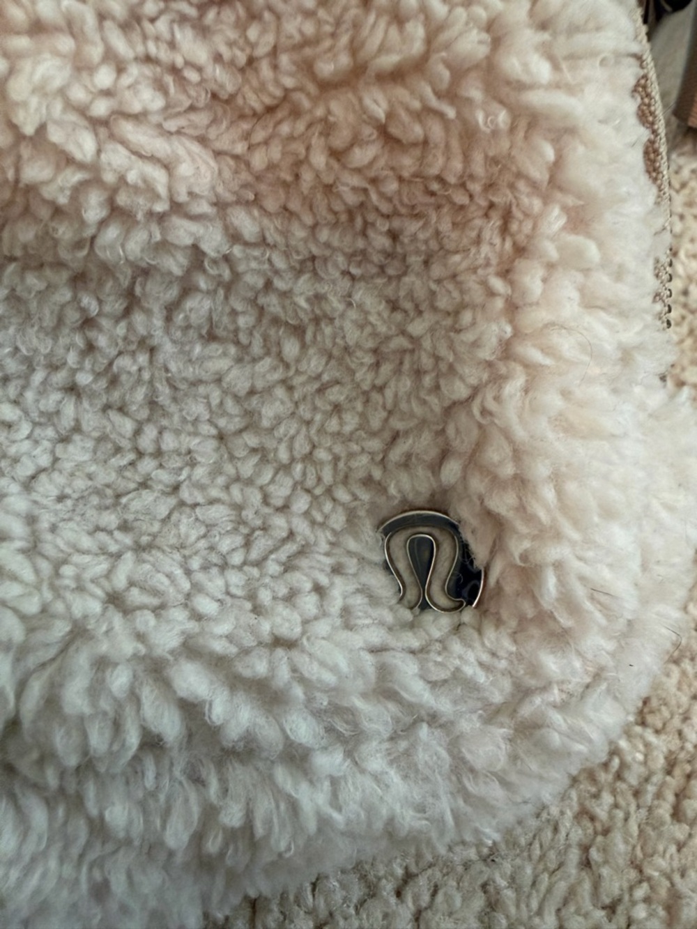 Lululemon Sherpa Crossbody Beige Cream Belt Bag 8x6" Fanny Pack - Picture 3 of 8
